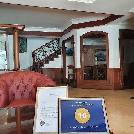 コタキナバル Marina Court Luxury Penthouseアパートホテル エクステリア 写真