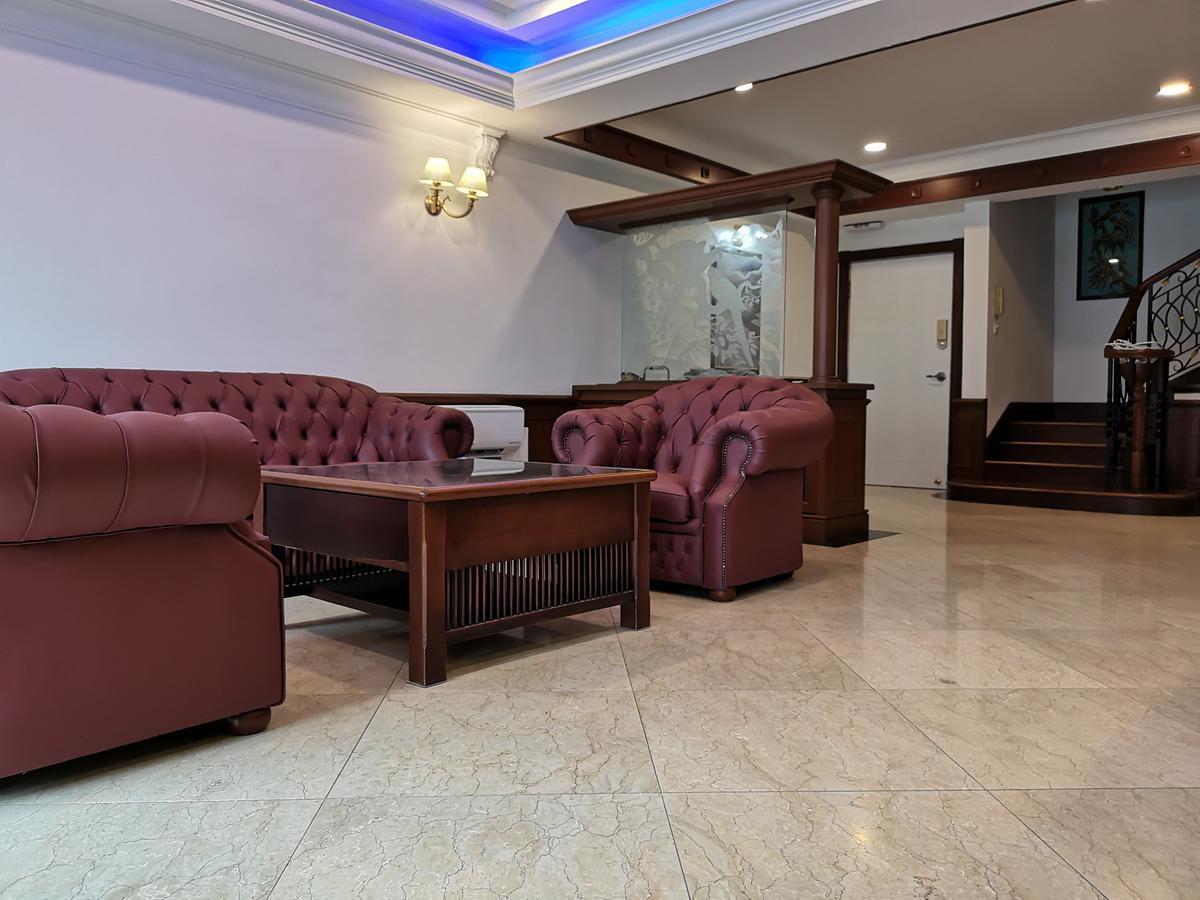 コタキナバル Marina Court Luxury Penthouseアパートホテル エクステリア 写真